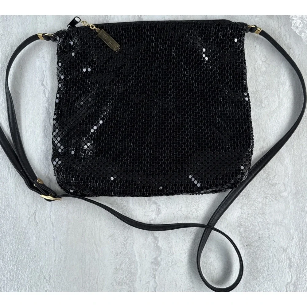 VTG Whiting & Davis International Black Metal Mesh Zip Purse Shoulder Bag‎ #668